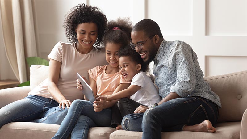secure-800x450 Family buying online