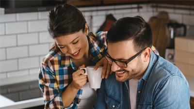 couple drinking coffee